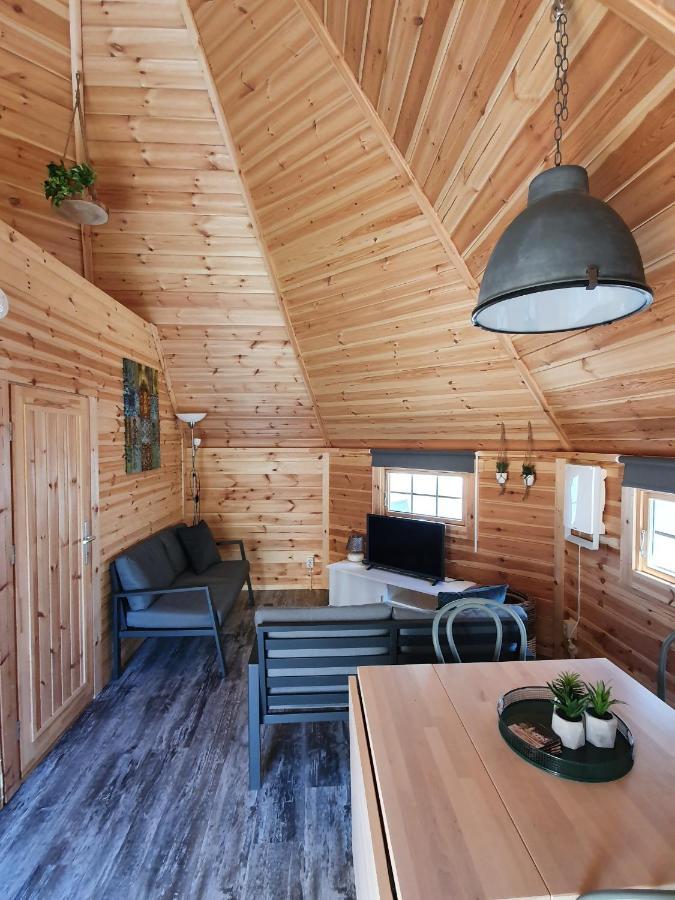 オーストカペッレ Finse Kota - Tiny Houseヴィラ エクステリア 写真